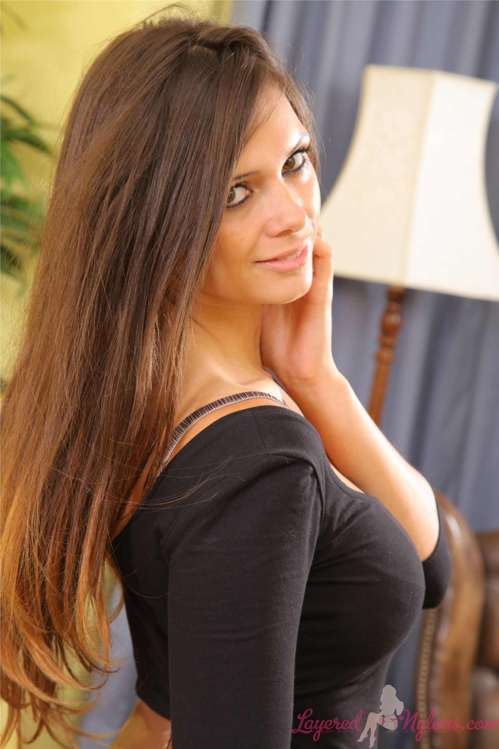 [Layered-Nylons]2012.10.21 Louisa Marie